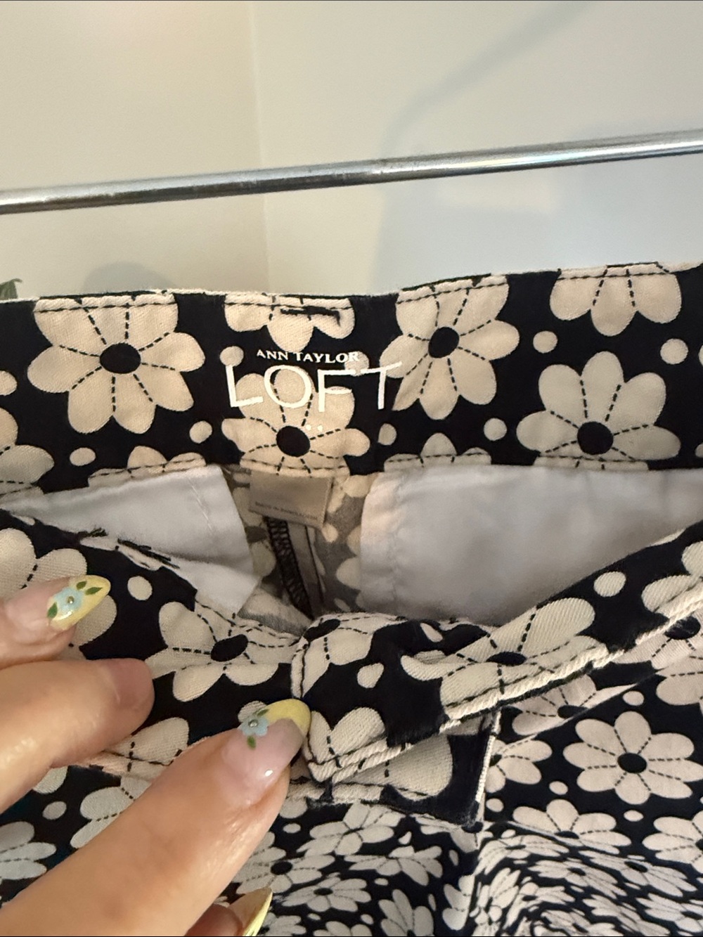 Zenana NWT Purple Knit Shorts + LOFT Black Cream Floral Shorts Bundle | Size S - Picture 7 of 11